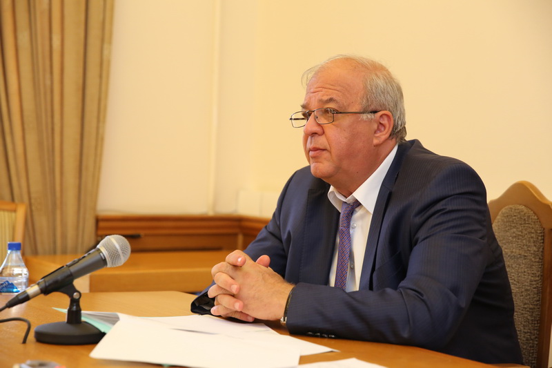 Вопросы ликвидации задолженности по зарплате обсудили на заседании Координационного совета под руководством Анатолия Карибова